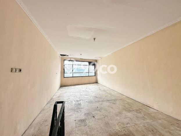 Area Ramai! Ruko Dijual di Palmerah untuk Bisnis Luas Bangunan 110m2 Area Ramai! Ruko Dijual di Palmerah untuk Bisnis Luas Bangunan 110m2