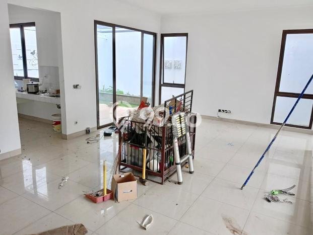 Jual Rumah Luas Elegan Dengan View Cantik di BSD The Icon, Tangerang Jual Rumah Luas Elegan Dengan View Cantik di BSD The Icon, Tangerang