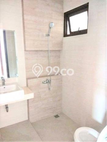 Rumah Mewah LB 228m2 Siap Pakai Desain Elegan di BSD Eminent, Tangerang Rumah Mewah LB 228m2 Siap Pakai Desain Elegan di BSD Eminent, Tangerang
