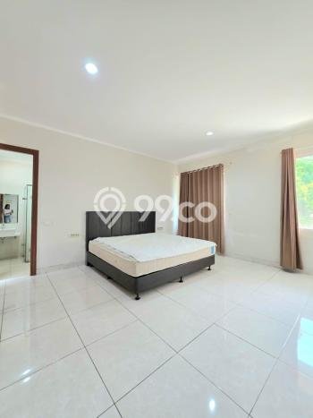 Jual Rumah Luas Elegan Dengan View Cantik di BSD De Park, Tangerang Jual Rumah Luas Elegan Dengan View Cantik di BSD De Park, Tangerang