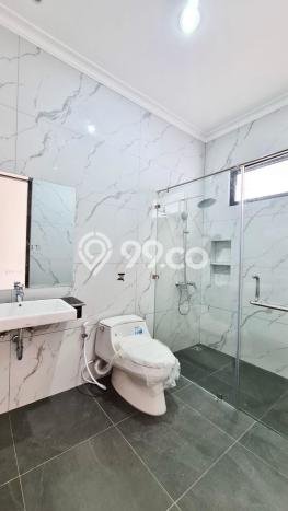 Rumah Elit LB 300m2 Siap Huni Desain Elegan di BSD The Icon, Tangerang Rumah Elit LB 300m2 Siap Huni Desain Elegan di BSD The Icon, Tangerang
