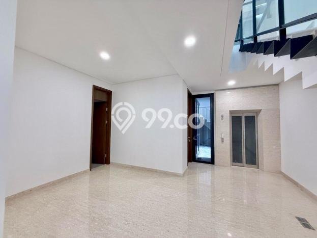 Rumah Luxury Modern Tanpa Renovasi di BSD City Tangerang Rumah Luxury Modern Tanpa Renovasi di BSD City Tangerang