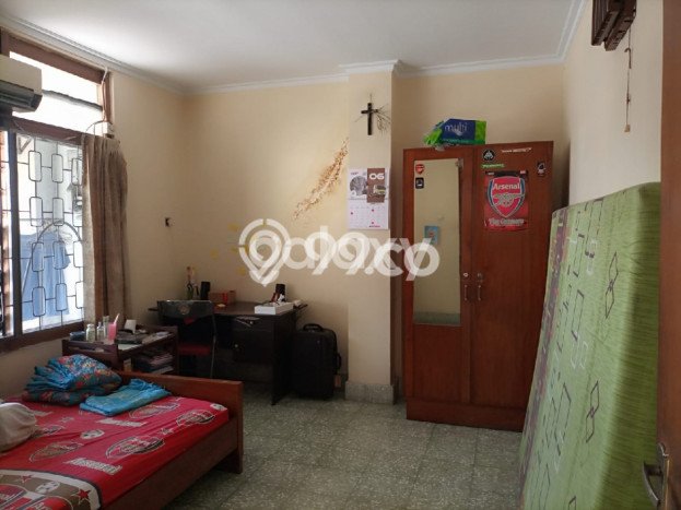 LOKASI STRATEGIS! Ruko di Jetis, Luas 560m2m², Area Komersial, Mainroad LOKASI STRATEGIS! Ruko di Jetis, Luas 560m2m², Area Komersial, Mainroad