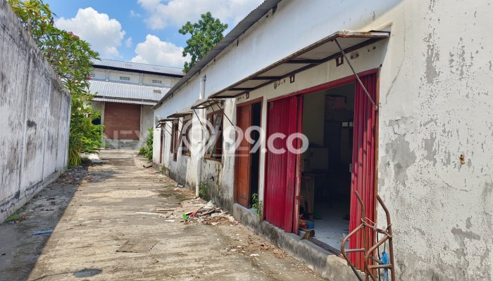 Gudang Bagus LT 1051m2 LB 660m2 Dijual di Kasihan Bantul Gudang Bagus LT 1051m2 LB 660m2 Dijual di Kasihan Bantul