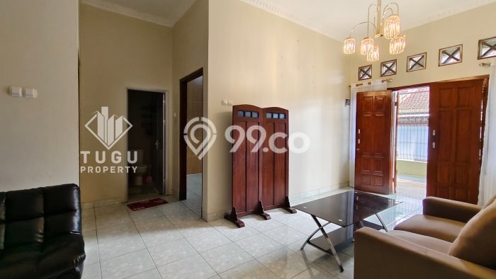 Rumah di Mergangsan, Dekat Fasilitas, 2 KM, Luas 168m2m² LB 250m2m² Rumah di Mergangsan, Dekat Fasilitas, 2 KM, Luas 168m2m² LB 250m2m²