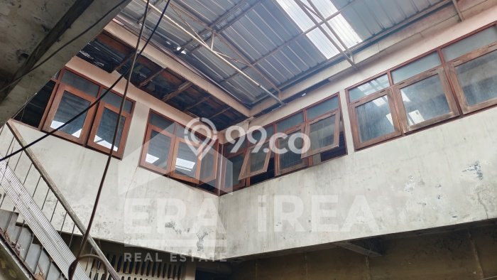Ruko Komersial Disewakan di Jetis Yogyakarta Luas 400m2 Ruko Komersial Disewakan di Jetis Yogyakarta Luas 400m2