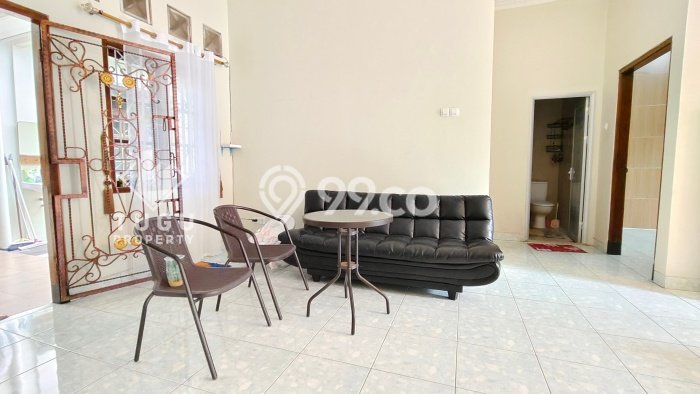Rumah di Mergangsan, Dekat Fasilitas, 2 KM, Luas 168m2m² LB 250m2m² Rumah di Mergangsan, Dekat Fasilitas, 2 KM, Luas 168m2m² LB 250m2m²