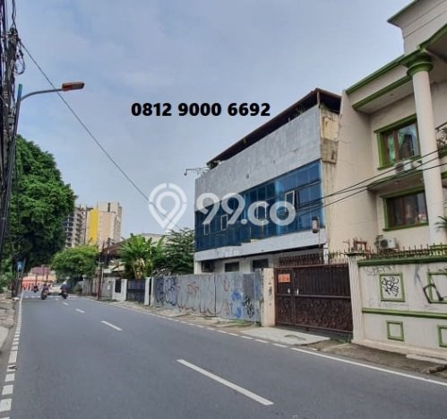 Ruko Dijual di Prime Area Jakarta Barat Luas 700m2 Ruko Dijual di Prime Area Jakarta Barat Luas 700m2
