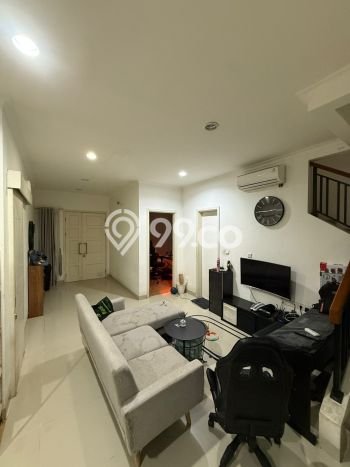 Dijual Rumah Mewah Megah Dengan View Cantik di Gading Serpong, Tangerang Dijual Rumah Mewah Megah Dengan View Cantik di Gading Serpong, Tangerang