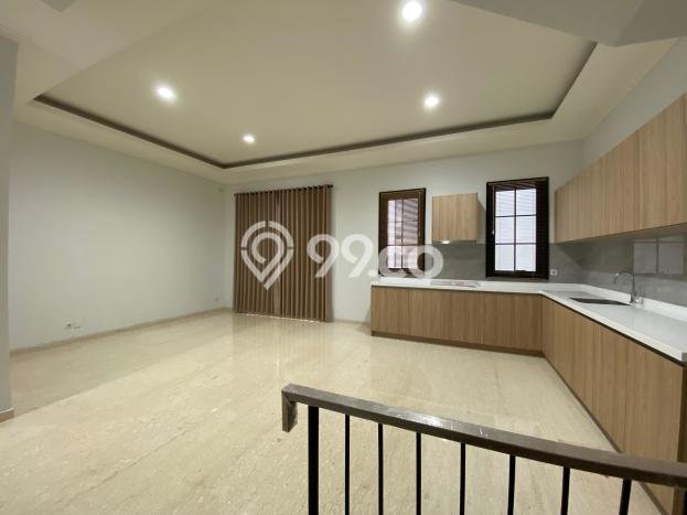 Rumah Siap Huni lokasi Alam Sutera, Tangerang, Luas 126m² LB 231m² Rumah Siap Huni lokasi Alam Sutera, Tangerang, Luas 126m² LB 231m²