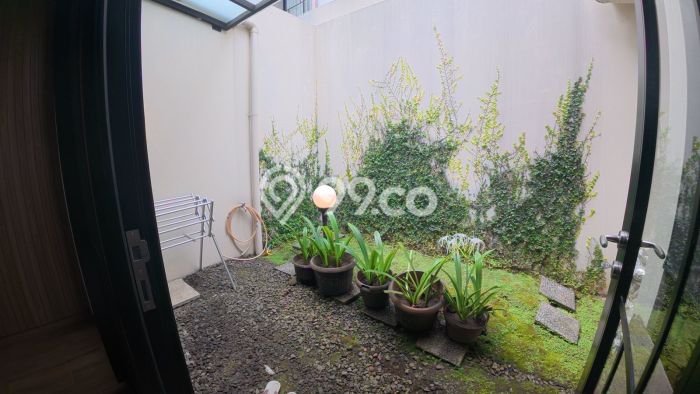 Disewakan! Rumah 4 Kamar Tidur &
3 Kamar Mandi di Alam Sutera, Tangerang Disewakan! Rumah 4 Kamar Tidur &
3 Kamar Mandi di Alam Sutera, Tangerang