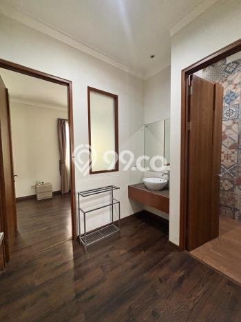 Jarang Ada! Rumah Sewa 4 Kamar Nyaman Siap Huni BSD Jarang Ada! Rumah Sewa 4 Kamar Nyaman Siap Huni BSD