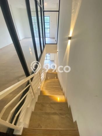 Ruko Dijual di Tangerang LT 86m2 & LB 256m2 Lokasi Terbaik! Ruko Dijual di Tangerang LT 86m2 & LB 256m2 Lokasi Terbaik!