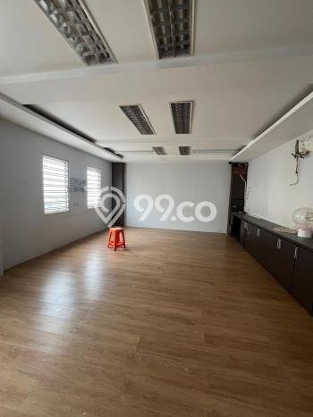 Unit Gudang Dijual di Jakarta Utara LT 180m2 & LB 250m2 Unit Gudang Dijual di Jakarta Utara LT 180m2 & LB 250m2