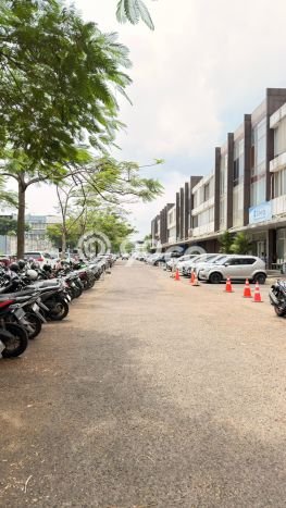 Unit Ruko Dijual di Tangerang LT 90m2 & LB 240m2 Unit Ruko Dijual di Tangerang LT 90m2 & LB 240m2