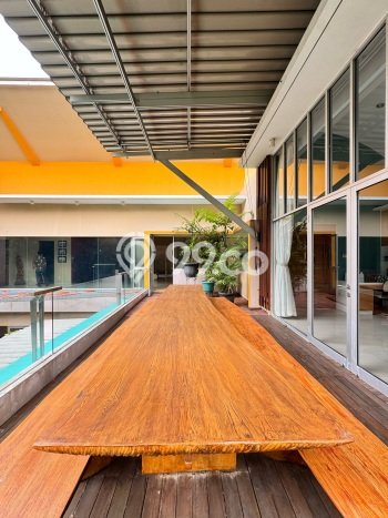 Dijual Rumah Mewah Elegan Dengan View Eksklusif di Alam Sutera, Tangerang Dijual Rumah Mewah Elegan Dengan View Eksklusif di Alam Sutera, Tangerang