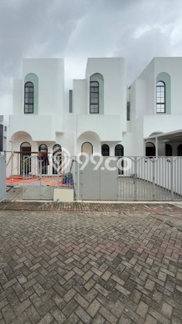 Ready to Use! Premium House LT 105m2 Desain Elegan di Citra Garden Ready to Use! Premium House LT 105m2 Desain Elegan di Citra Garden