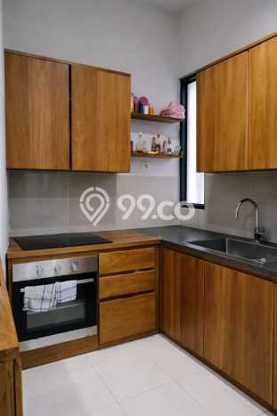 Jarang Ada! Rumah Kontrakan 4 Kamar Bagus Siap Huni BSD Jarang Ada! Rumah Kontrakan 4 Kamar Bagus Siap Huni BSD