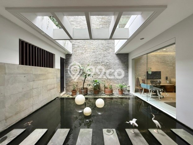 Jual Rumah Luas Elegan Dengan View Cantik di Gandaria, Jakarta Selatan Jual Rumah Luas Elegan Dengan View Cantik di Gandaria, Jakarta Selatan