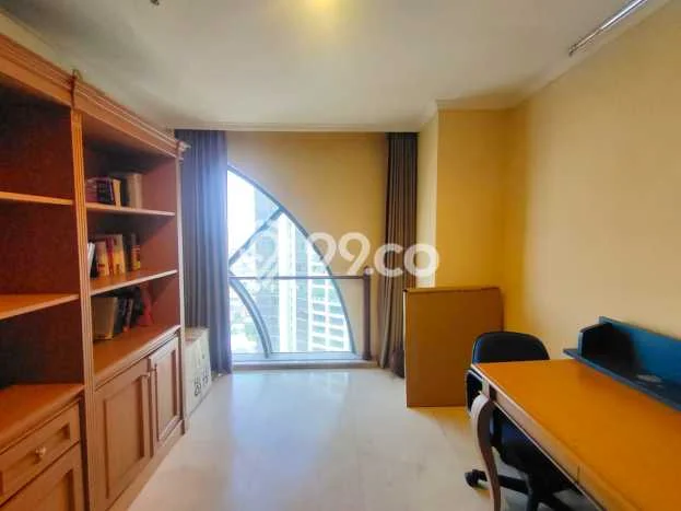Hunian Strategis 232m2 di Simprug Garden Jakarta Selatan 3 KT Hunian Strategis 232m2 di Simprug Garden Jakarta Selatan 3 KT