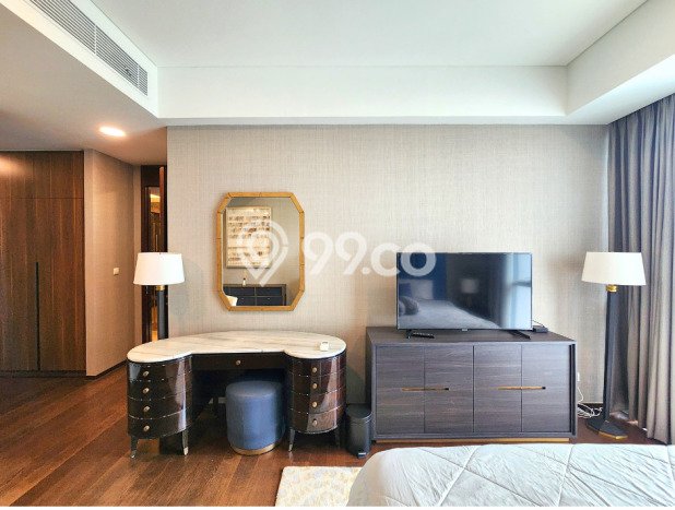 Hunian Strategis 150m2 di Sudirman Jakarta Selatan 2 KT Hunian Strategis 150m2 di Sudirman Jakarta Selatan 2 KT