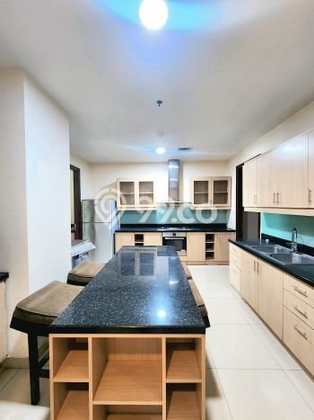 Hunian Apartemen Eksklusif untuk Dijual di Jakarta Selatan dengan 3 BR & 3 Kamar Mandi Hunian Apartemen Eksklusif untuk Dijual di Jakarta Selatan dengan 3 BR & 3 Kamar Mandi