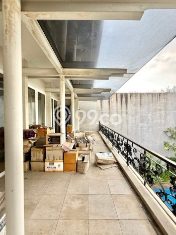 Dijual Rumah Luas Megah Dengan View Eksklusif di Patal Senayan, Jakarta Selatan Dijual Rumah Luas Megah Dengan View Eksklusif di Patal Senayan, Jakarta Selatan