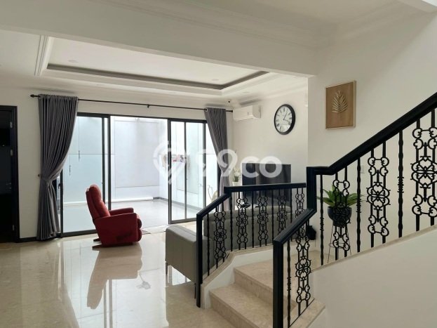 Rumah Elit Modern Siap Huni di BSD Tangerang Rumah Elit Modern Siap Huni di BSD Tangerang