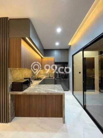 Rumah Elit LB 158m2 Siap Pakai Desain Elegan di Gading Serpong, Tangerang Rumah Elit LB 158m2 Siap Pakai Desain Elegan di Gading Serpong, Tangerang
