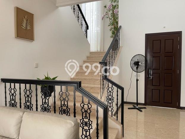 Rumah Elit Modern Siap Huni di BSD Tangerang Rumah Elit Modern Siap Huni di BSD Tangerang