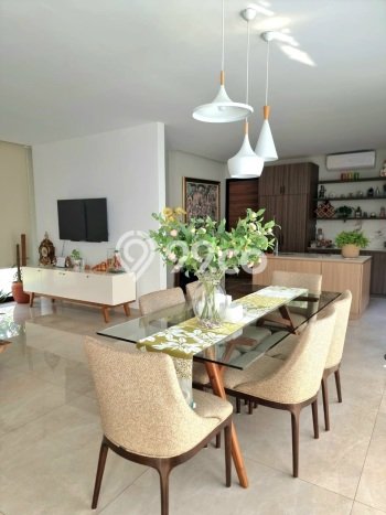 Rumah Elit Modern Tanpa Renovasi di BSD Tangerang Rumah Elit Modern Tanpa Renovasi di BSD Tangerang