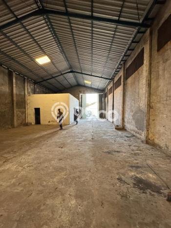 Gudang Dijual di Candi Sidoarjo dengan Luas Bangunan 550m2 Gudang Dijual di Candi Sidoarjo dengan Luas Bangunan 550m2