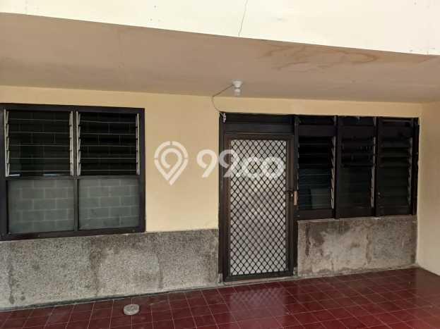 Hunian Cantik Modern Lb 200m2 di Tambaksari, Surabaya Hunian Cantik Modern Lb 200m2 di Tambaksari, Surabaya