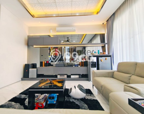 DIJUAL CEPAT! Rumah Ready Stock Area Strategis Candi Golf, Luas 264m2m² LB 535m2m² DIJUAL CEPAT! Rumah Ready Stock Area Strategis Candi Golf, Luas 264m2m² LB 535m2m²