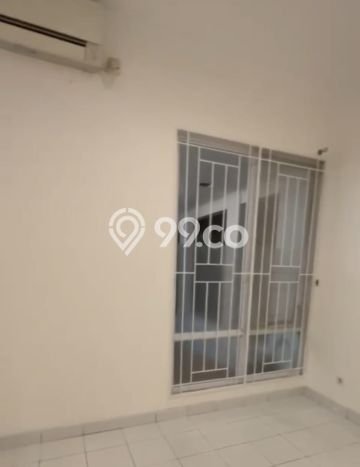Rumah Luas Asri 3 KT Siap Pakai di BSD Tangerang Rumah Luas Asri 3 KT Siap Pakai di BSD Tangerang
