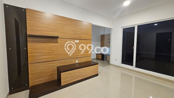 Hot Offer Hunian Mewah Ideal dan Luas di Alam Sutera, Tangerang Hot Offer Hunian Mewah Ideal dan Luas di Alam Sutera, Tangerang