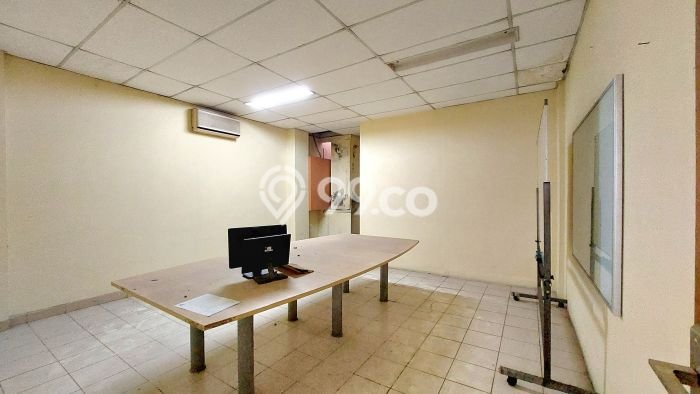 Lokasi Strategis! Dijual Ruko Bisnis di BSD, Tangerang Selatan Kondisi Baik Lokasi Strategis! Dijual Ruko Bisnis di BSD, Tangerang Selatan Kondisi Baik