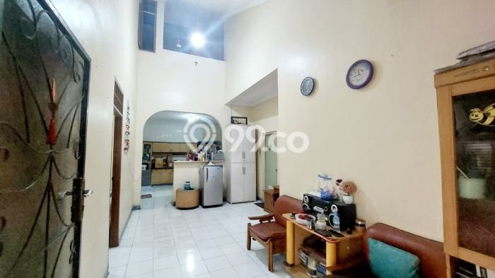 For Sale Hunian Rumah Terawat 4 KT di BSD City, Tangerang For Sale Hunian Rumah Terawat 4 KT di BSD City, Tangerang