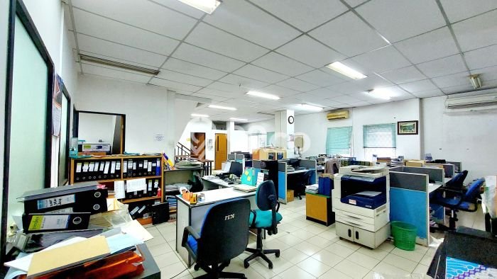Lokasi Strategis! Dijual Ruko Bisnis di BSD, Tangerang Selatan Kondisi Baik Lokasi Strategis! Dijual Ruko Bisnis di BSD, Tangerang Selatan Kondisi Baik