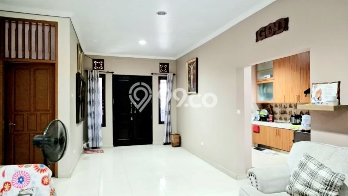 Rumah Luas Asri 3 KT Siap Pakai di Serpong Villa Melati Mas Tangerang Selatan Rumah Luas Asri 3 KT Siap Pakai di Serpong Villa Melati Mas Tangerang Selatan