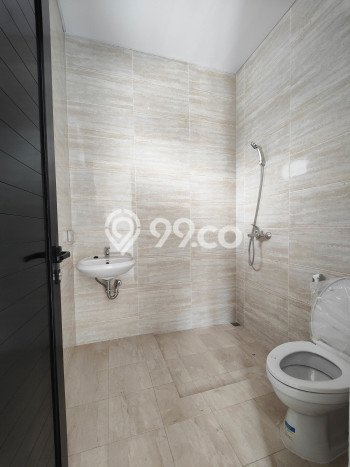 Hunian Elit LB 220m2 Siap Huni Desain Elegan di BSD, Tangerang Hunian Elit LB 220m2 Siap Huni Desain Elegan di BSD, Tangerang