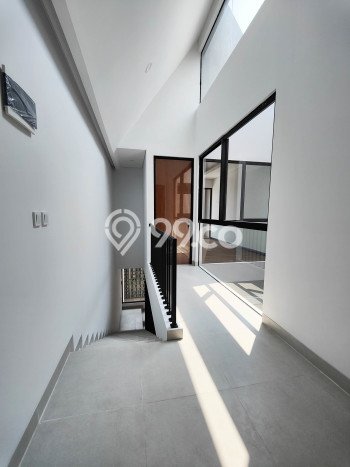 Jual Rumah Eksklusif 3 KT di BSD, Tangerang Jual Rumah Eksklusif 3 KT di BSD, Tangerang