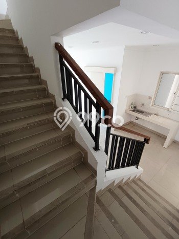 Rumah Luas Asri 2 KT Siap Pakai di Gading Serpong Tangerang Rumah Luas Asri 2 KT Siap Pakai di Gading Serpong Tangerang