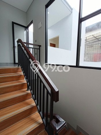 Jual Rumah Luas Elegan Dengan View Cantik di BSD, Tangerang Jual Rumah Luas Elegan Dengan View Cantik di BSD, Tangerang