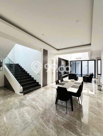 Rumah Luxury Modern Tanpa Renovasi di Alam Sutera Tangerang Rumah Luxury Modern Tanpa Renovasi di Alam Sutera Tangerang