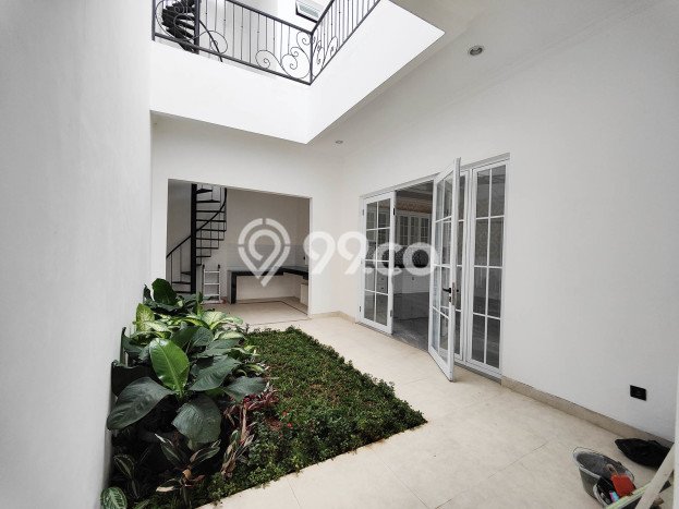 Rumah Mewah LB 401m2 Siap Pakai Desain Elegan di BSD The Icon, Tangerang Rumah Mewah LB 401m2 Siap Pakai Desain Elegan di BSD The Icon, Tangerang