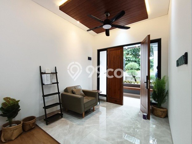 Siap Huni Hunian Elit 4 Kamar di BSD Dekat ke Mana Pun Siap Huni Hunian Elit 4 Kamar di BSD Dekat ke Mana Pun