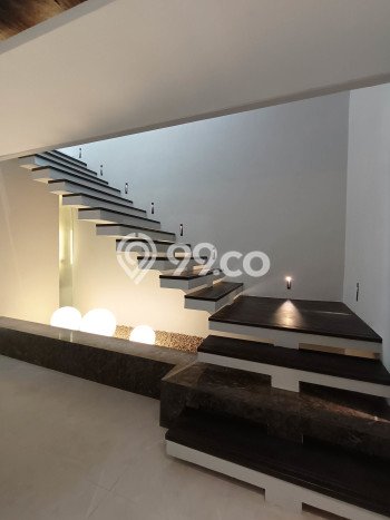 Hunian Elit LB 360m2 Siap Pakai Desain Elegan di Alam Sutera, Tangerang Hunian Elit LB 360m2 Siap Pakai Desain Elegan di Alam Sutera, Tangerang