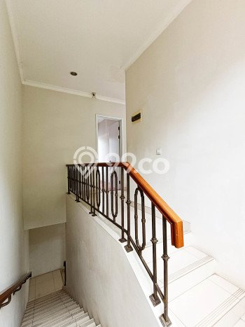 Rumah Luxury Modern Siap Huni di BSD Eminent Tangerang Rumah Luxury Modern Siap Huni di BSD Eminent Tangerang