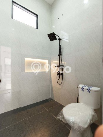 Hot Offer Hunian Mewah Ideal dan Luas di BSD, Tangerang Selatan Hot Offer Hunian Mewah Ideal dan Luas di BSD, Tangerang Selatan